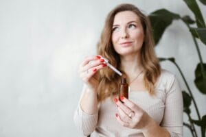 Read more about the article Hair Serum vs. Hair Oil: Which One is Best for Your Hair?