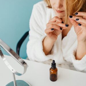 Hair Serum Benefits Explained: What It Really Does for Your Hair